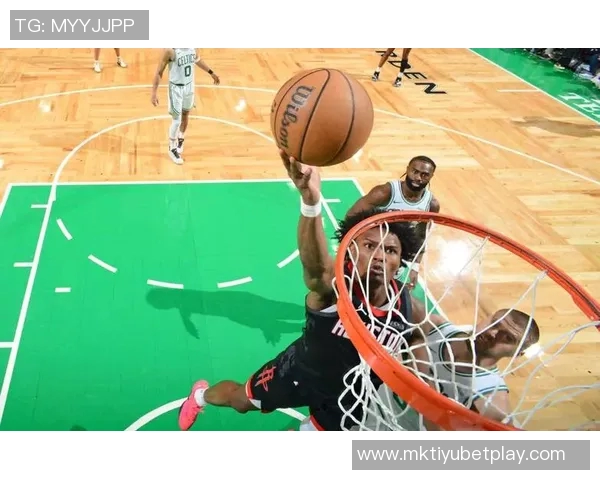 阿门汤普森罚球表现出色过去6场比赛21罚19中展现实力